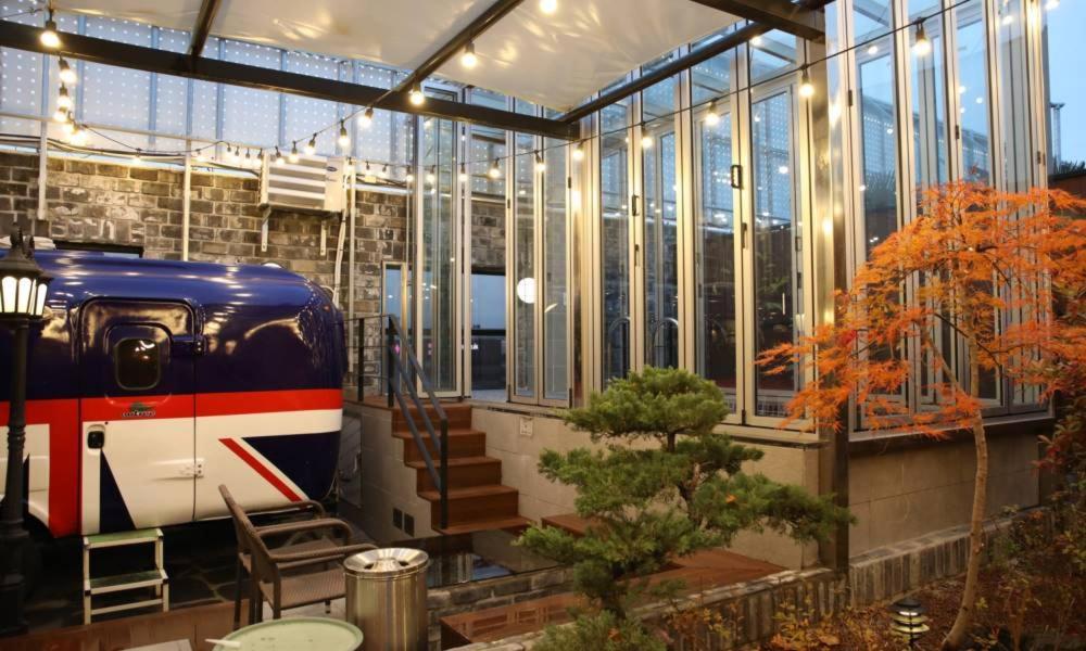 Daegu February Hotel Dongseongro Exterior photo